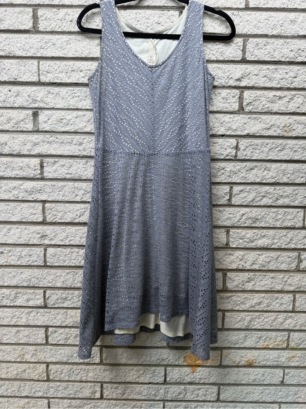 Mystree Sleeveless Eyelet Midi Dress in Light Gray